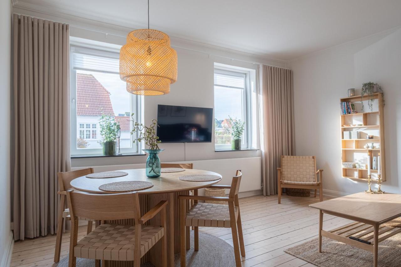 Newly Renovated 1-Bed Apartment In オールボー エクステリア 写真